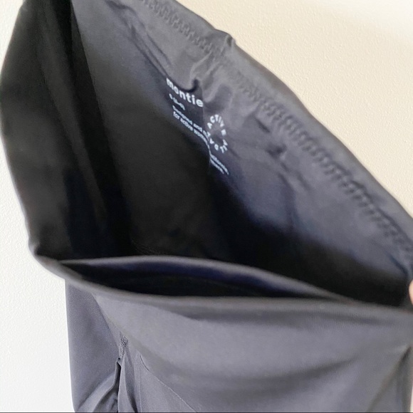 ▪️MONTIEL▪️ High-Waisted Legging Black - Picture 7 of 7